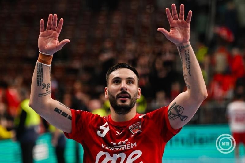 Hugo Descat, a One Veszprém HC játékosa a férfi kézilabda Bajnokok Ligája csoportkörében játszott One Veszprém HC - Dinamo Bucuresti mérkőzés után a One Veszprém Arénában 2026. február 25-én. A Veszprém 35-28-ra győzött. MTI/Vasvári Tamás