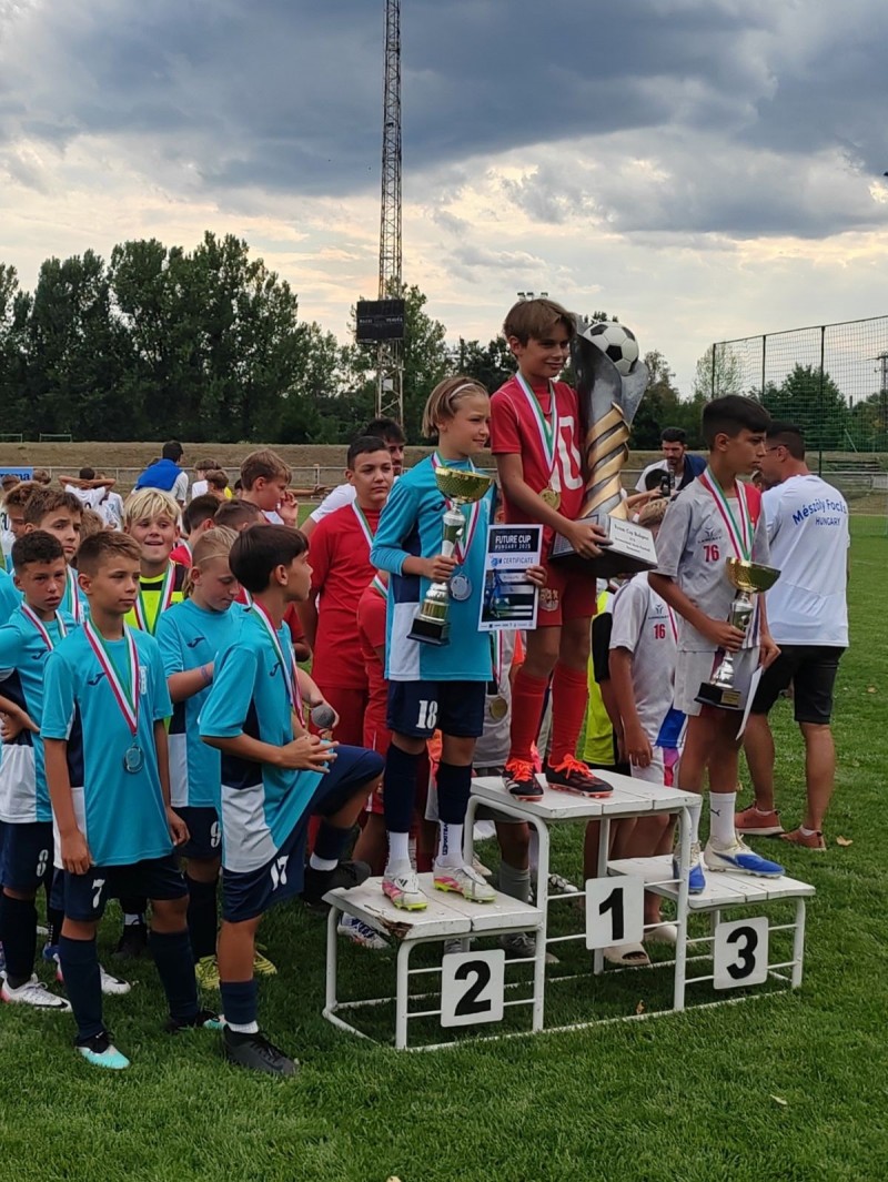 Harmadik alkalommal adott otthont Tapolca a Future Cup nemzetközi labdarúgó utánpótlástornának, amely idén is nagy küzdelmet és izgalmas összecsapásokat hozott Fotó: a szervezők