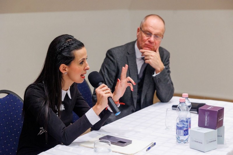 Koncz Zsófia elmondta, hogy a családtámogatási program jelentősen segíti a kisgyermekes családokat Fotó: Facebook/Navracsics Tibor