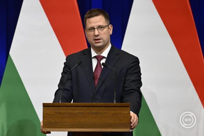 Gulyás Gergely, a Miniszterelnökséget vezető miniszter a Kormányinfó sajtótájékoztatón a Karmelita kolostorban 2025. december 23-án. MTI/Hegedüs Róbert