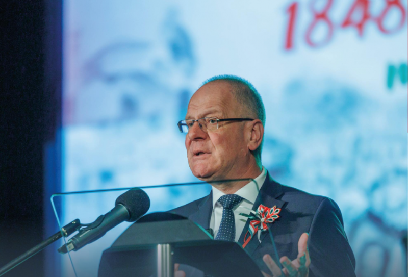 Navracsics Tibor szerint nem a tömeg számít, hanem a békés közös ünneplés Fotó: Navracsics Tibor/Facebook