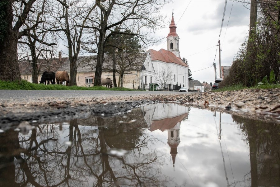 Vöröstó megőrizte eredeti falusi báját és nyugodt atmoszféráját Fotó: Fülöp Ildikó/Napló