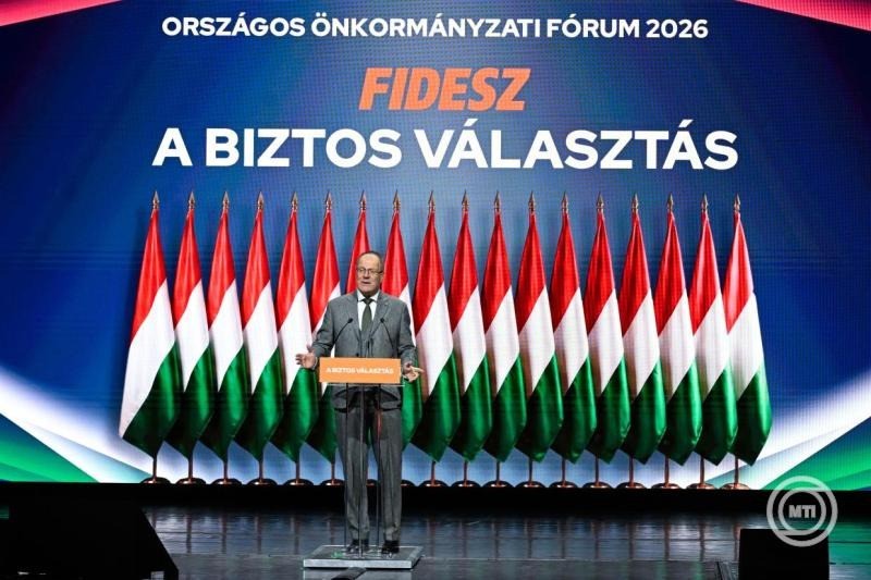 Navracsics Tibor közigazgatási és területfejlesztési miniszter beszédet mond Az önkormányzatok a mi erőnk című, a Fidesz által szervezett országos önkormányzati fórumon a Budapest Kongresszusi Központban 2026. január 19-én. MTI/Máthé Zoltán